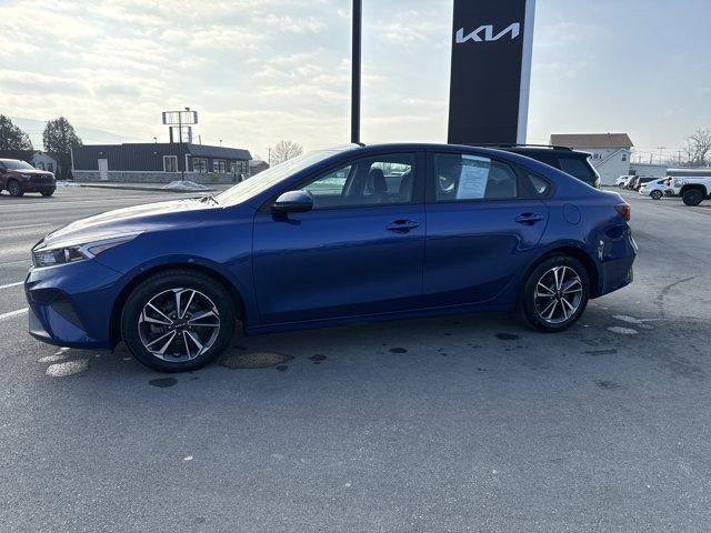 2023 Kia Forte LXS IVT