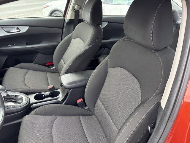 2023 Kia Forte LXS IVT