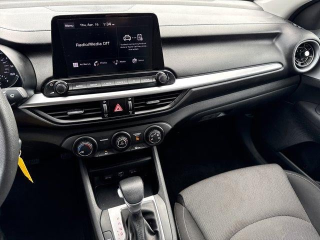 2023 Kia Forte LXS IVT