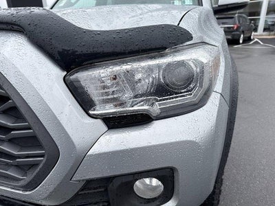 2022 Toyota Tacoma 4WD 4WD SR Double Cab 5' Bed V6 AT (GS)