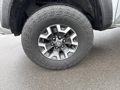2022 Toyota Tacoma 4WD 4WD SR Double Cab 5' Bed V6 AT (GS)