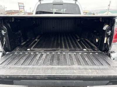 2022 Toyota Tacoma 4WD 4WD SR Double Cab 5' Bed V6 AT (GS)