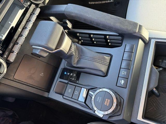 2026 Toyota Tacoma 4WD 4WD Limited Hybrid Double Cab 5' Bed AT (Natl)