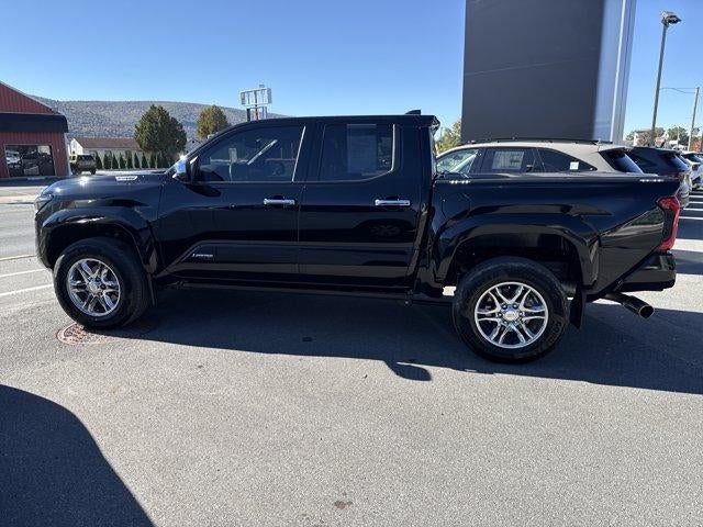2026 Toyota Tacoma 4WD 4WD Limited Hybrid Double Cab 5' Bed AT (Natl)