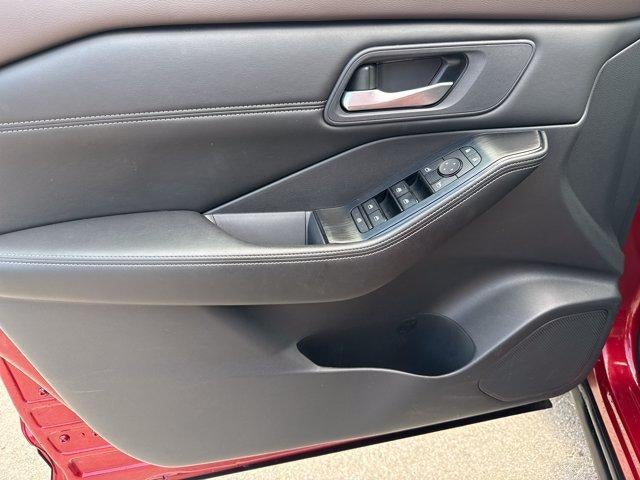 2023 Nissan Rogue AWD SV *Ltd Avail*