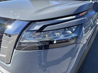 2024 Nissan Pathfinder SL 4WD