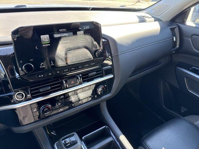 2024 Nissan Pathfinder SL 4WD