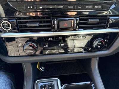 2024 Nissan Pathfinder SL 4WD
