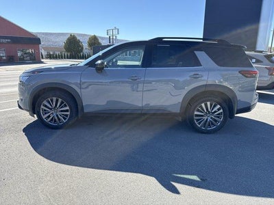 2024 Nissan Pathfinder SL 4WD