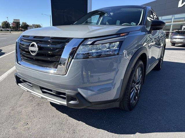 2024 Nissan Pathfinder SL 4WD