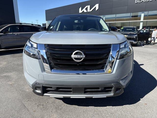2024 Nissan Pathfinder SL 4WD