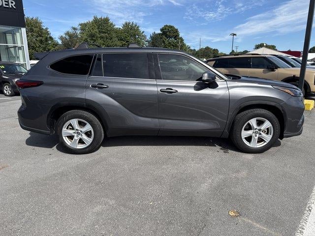 2022 Toyota Highlander L FWD (Natl)