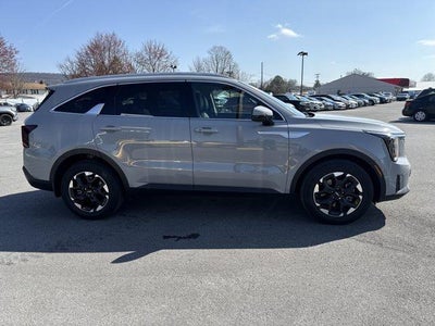 2024 Kia Sorento S FWD