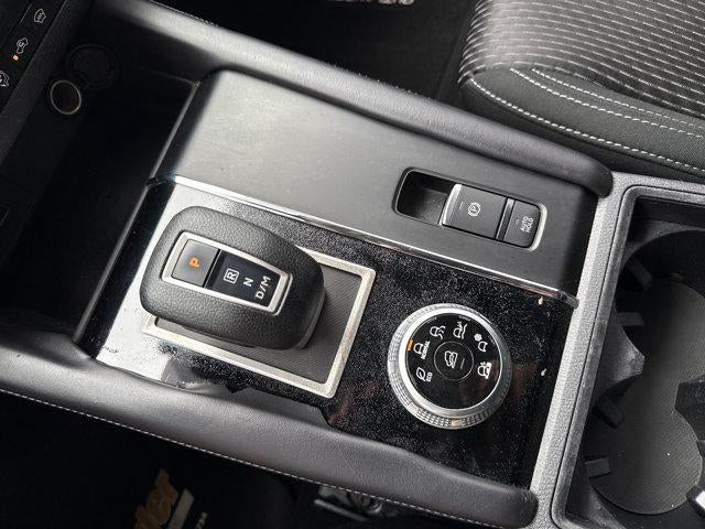 2023 Mitsubishi Outlander ES S-AWC