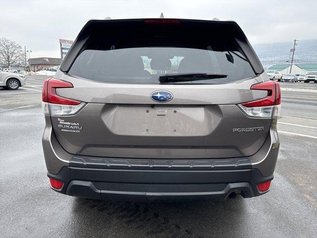 2022 Subaru Forester Premium CVT