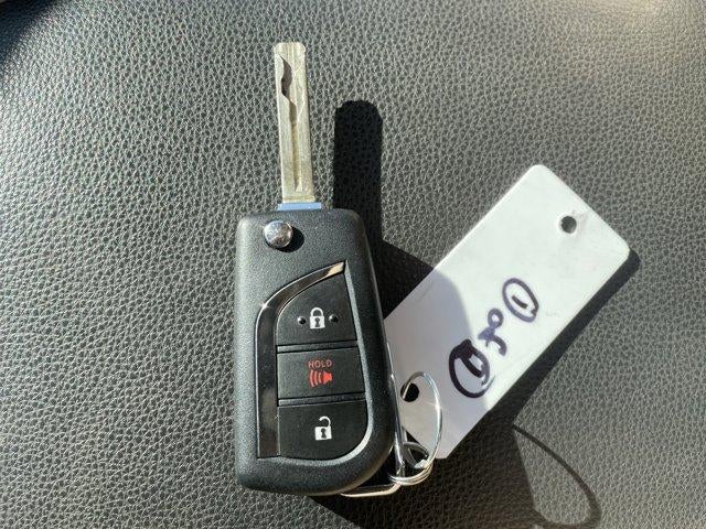 2019 Toyota RAV4 Hybrid LE AWD (Natl)