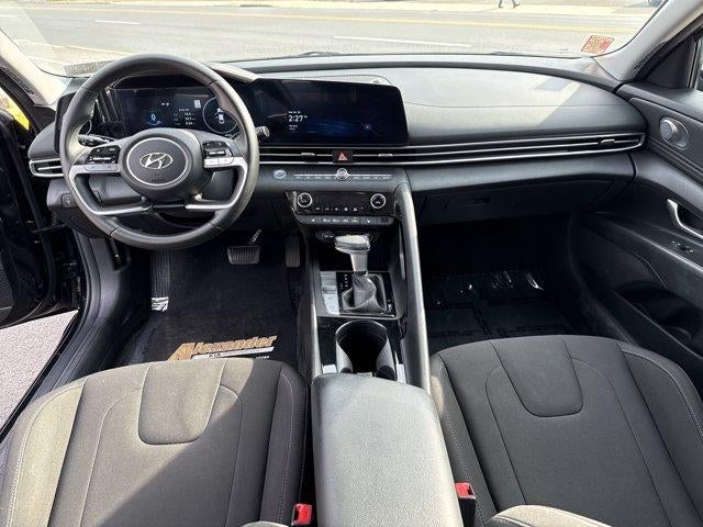 2023 Hyundai ELANTRA SEL IVT