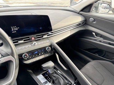 2025 Hyundai ELANTRA SEL Convenience IVT
