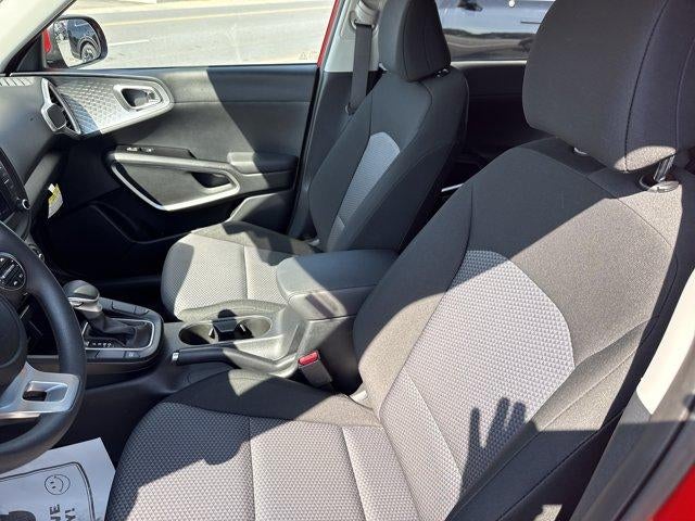 2025 Kia Soul LX FWD