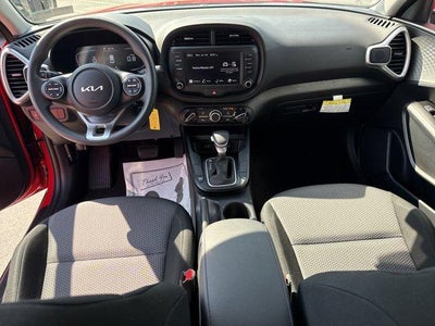 2025 Kia Soul LX FWD
