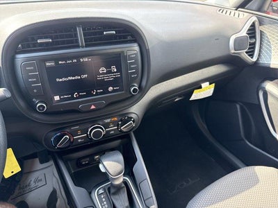 2025 Kia Soul LX FWD