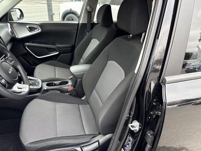 2023 Kia Soul LX IVT