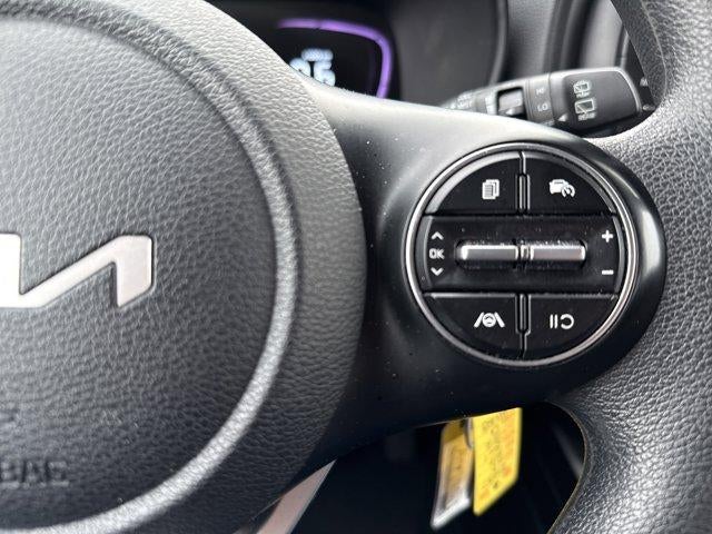 2023 Kia Soul LX IVT