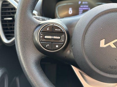 2024 Kia Soul LX IVT