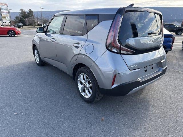 2024 Kia Soul LX IVT