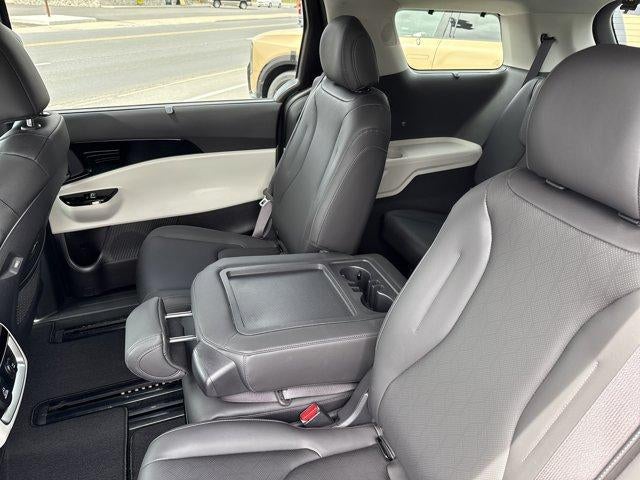 2024 Kia Carnival SX FWD