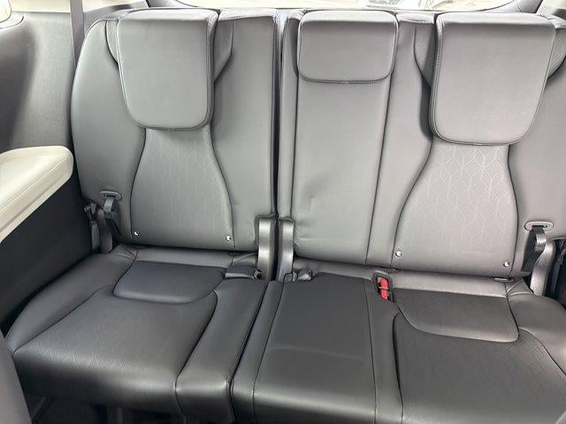 2024 Kia Carnival SX FWD