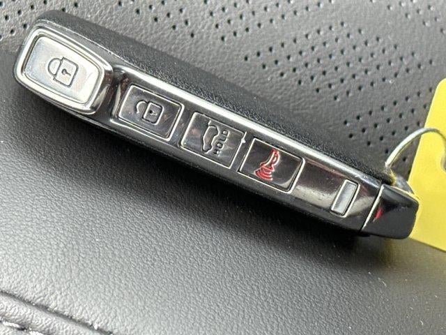 2024 Kia Carnival SX FWD