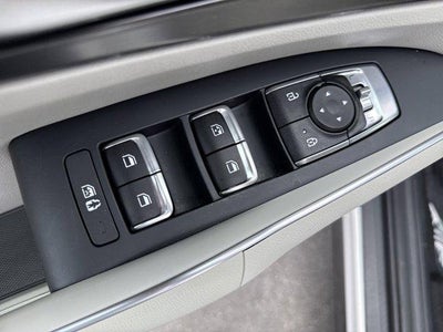 2023 Kia Sorento Hybrid EX AWD