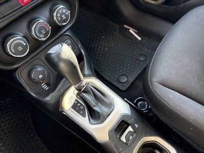 2016 Jeep Renegade 4WD 4dr Latitude