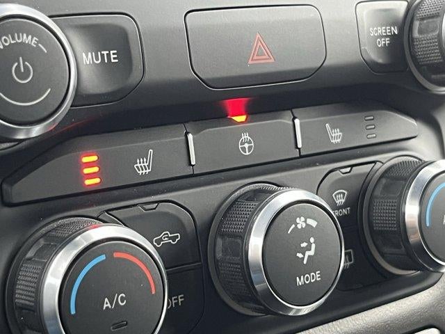 2022 RAM 1500 Big Horn 4x4 Crew Cab 5'7" Box