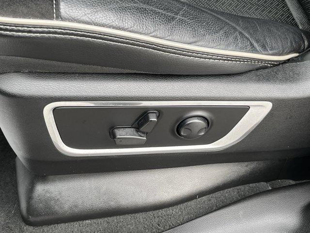 2023 RAM 1500 Laramie 4x4 Crew Cab 5'7" Box