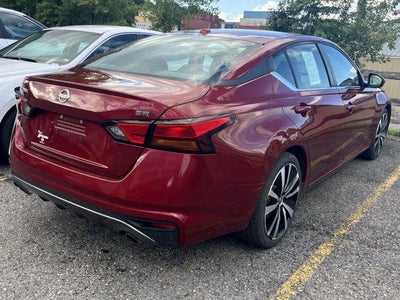 2019 Nissan Altima 2.5 SR Sedan
