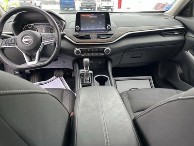 2023 Nissan Altima 2.5 SV Sedan