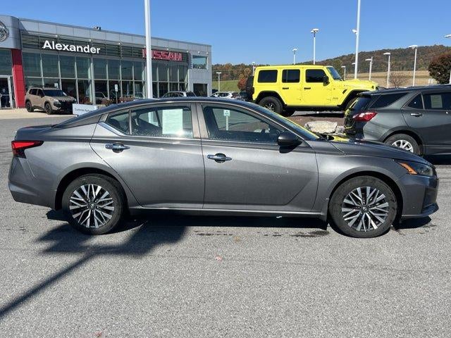 2024 Nissan Altima 2.5 SV AWD Sedan