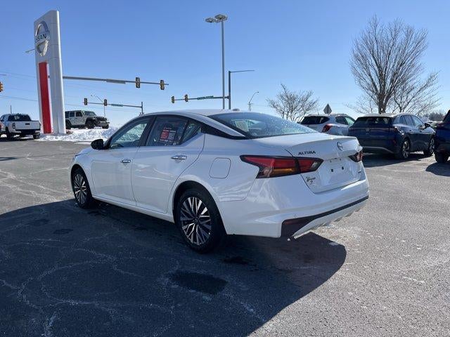 2024 Nissan Altima 2.5 SV AWD Sedan