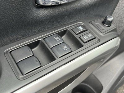 2024 Nissan Titan 4x4 Crew Cab SV