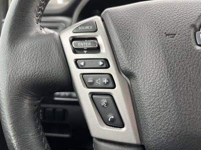 2024 Nissan Titan 4x4 Crew Cab SV