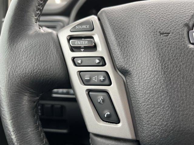 2024 Nissan Titan 4x4 Crew Cab SV