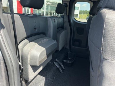 2024 Nissan Frontier King Cab 4x4 SV