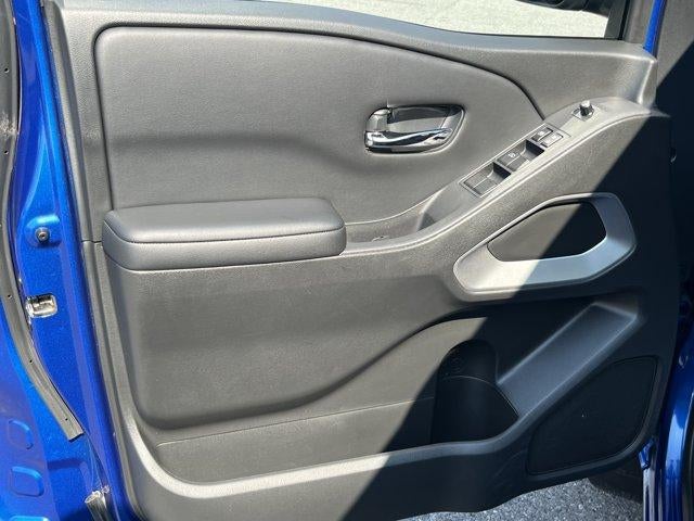 2025 Nissan Frontier Crew Cab 4x4 Long Bed SV