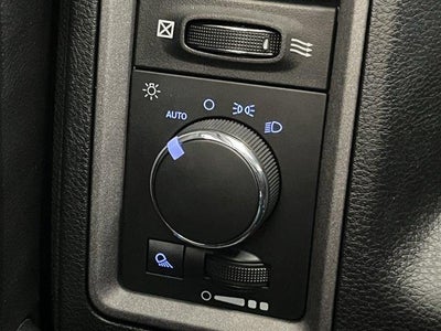 2017 RAM 2500 Tradesman 4x4 Crew Cab 6'4" Box