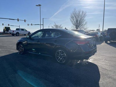 2024 Nissan Sentra SR CVT
