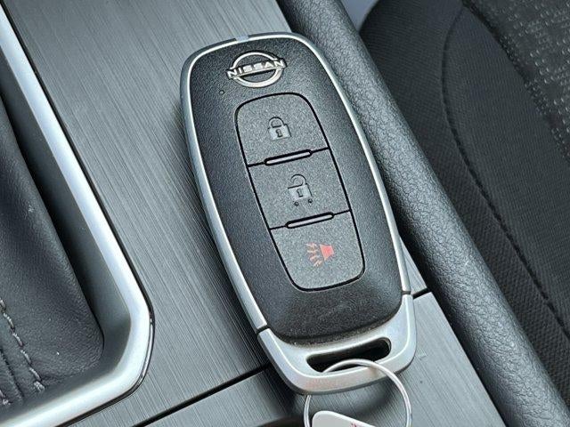 2025 Nissan Kicks S AWD