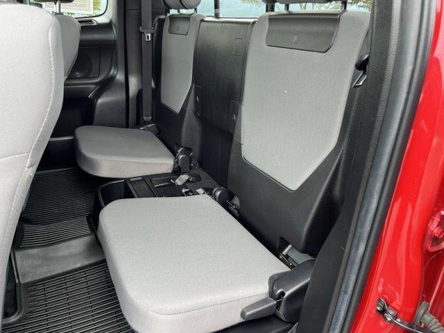 2022 Toyota Tacoma 4WD 4WD SR5 Access Cab 6' Bed V6 AT (SE)