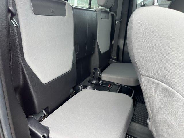 2022 Toyota Tacoma 4WD 4WD SR5 Access Cab 6' Bed V6 AT (SE)